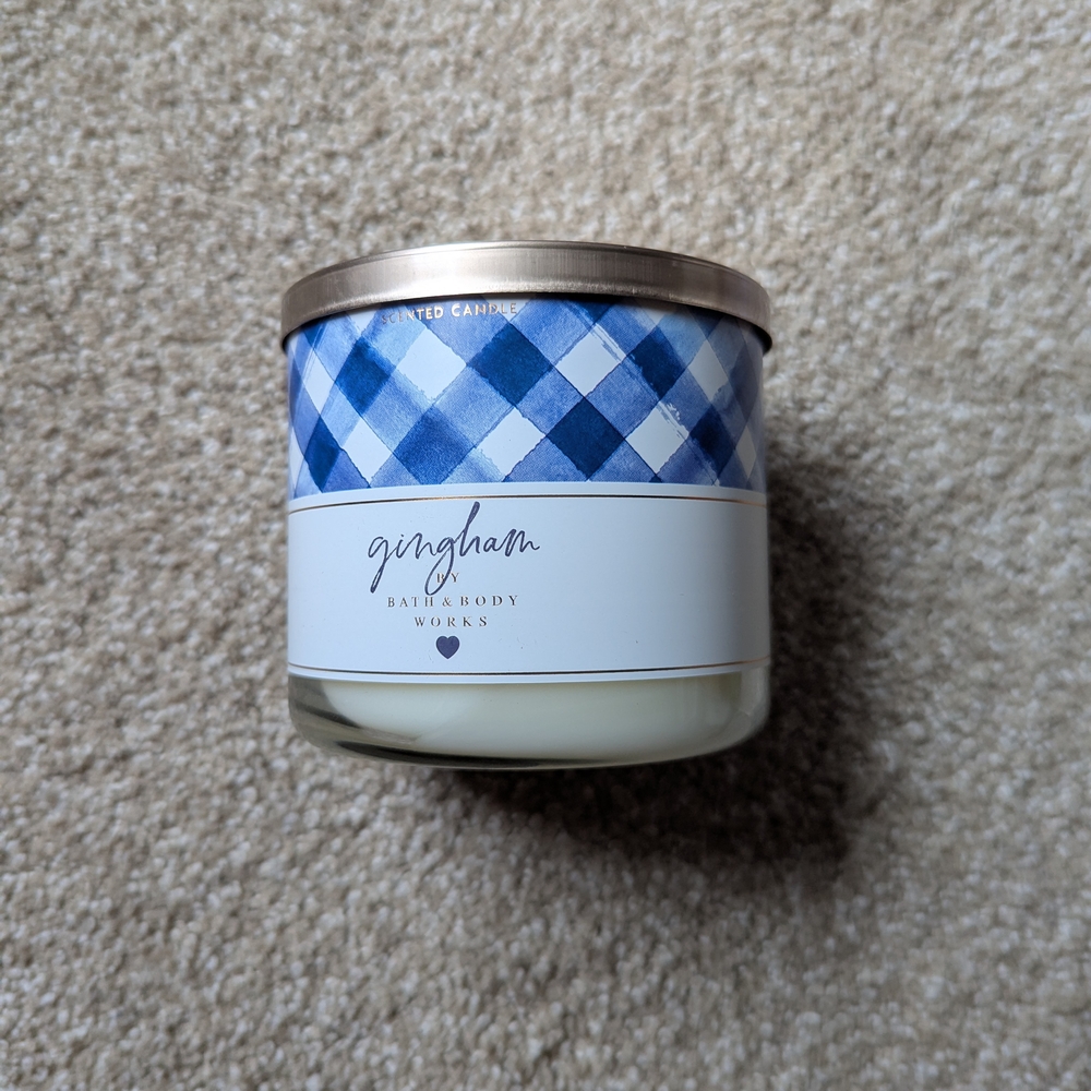 Bath & Body Works Blue and White Gingham Candle